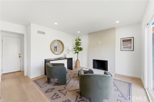 Detail Gallery Image 6 of 33 For 5104 Lindblade, Culver City,  CA 90230 - 3 Beds | 2 Baths