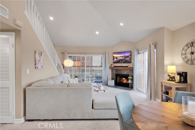 Front Image Thumbnail for CRGD25269127