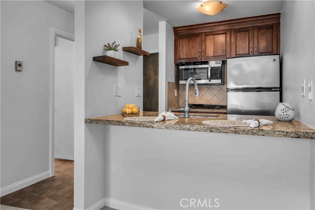 Detail Gallery Image 8 of 31 For 640 the Village #201,  Redondo Beach,  CA 90277 - 0 Beds | 1 Baths