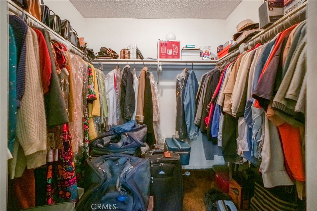 https://media.crmls.org/medias/259eecff-20e4-48f2-8577-273756a66538.jpg?preset=X-Large
