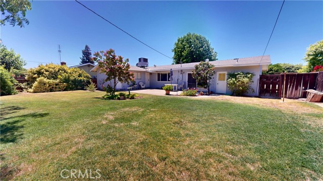 125 Hilton Street, Madera CA: https://media.crmls.org/medias/259fcfb0-e6bc-4fc4-98b8-fdc0daf41aca.jpg