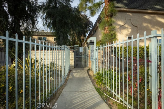 17135 Roscoe Boulevard, 7 photo 9