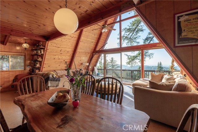 24032 Skyland Drive, Crestline CA: https://media.crmls.org/medias/25a0bc1e-749f-4275-b871-86a6267bbade.jpg