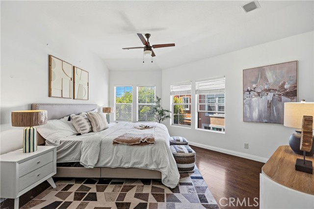 Detail Gallery Image 15 of 23 For 8 Cuzzano Aisle, Irvine,  CA 92606 - 3 Beds | 2/1 Baths