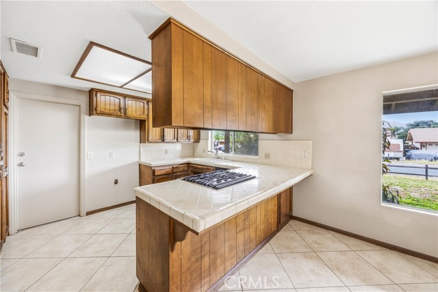 Detail Gallery Image 8 of 25 For 28930 Gifford, Moreno Valley,  CA 92555 - 4 Beds | 2 Baths