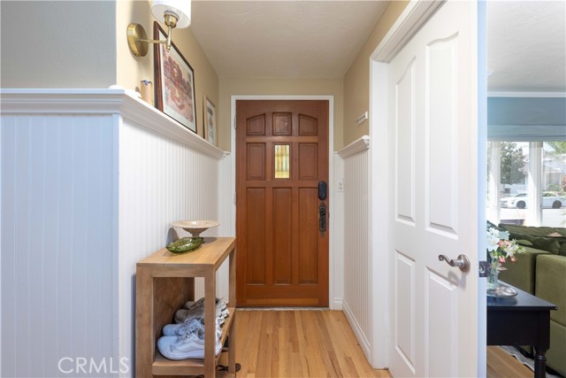 21682 Impala Lane, Huntington Beach CA: https://media.crmls.org/medias/25a166b5-818e-4f07-a927-ec6c1bfba305.jpg