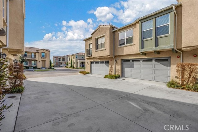 Detail Gallery Image 29 of 41 For 7155 Citrus Ave #302,  Fontana,  CA 92336 - 3 Beds | 2/1 Baths