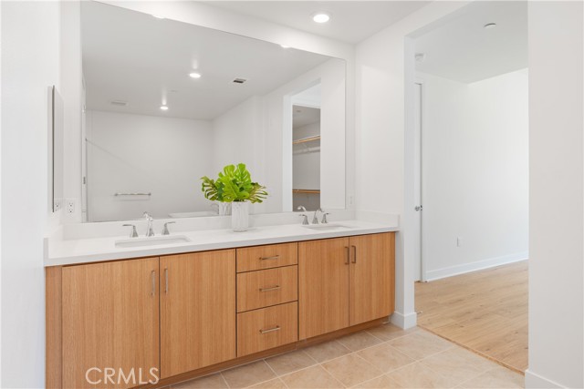 Detail Gallery Image 17 of 29 For 1601 Rivington, Irvine,  CA 92612 - 2 Beds | 2/1 Baths