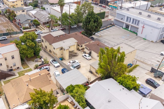 317 N Occidental Boulevard, Los Angeles CA: https://media.crmls.org/medias/25a393dc-dad3-43f3-a227-eeb87315b5cf.jpg