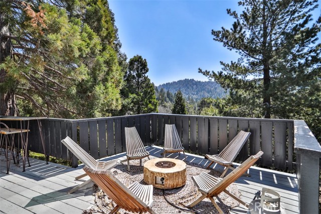 Detail Gallery Image 50 of 59 For 24833 Matterhorn Ct, Crestline,  CA 92325 - 4 Beds | 2 Baths