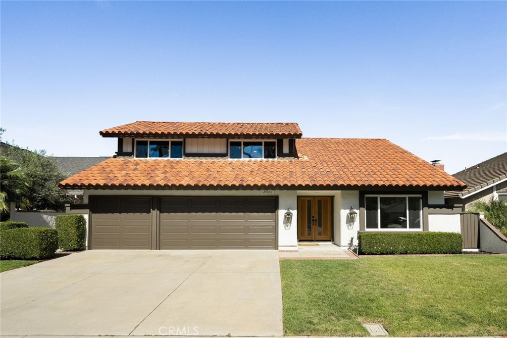 24362 Via Santa Clara