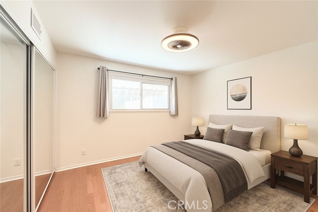 Detail Gallery Image 9 of 26 For 22131 Oxnard St, Woodland Hills,  CA 91367 - 2 Beds | 1/1 Baths