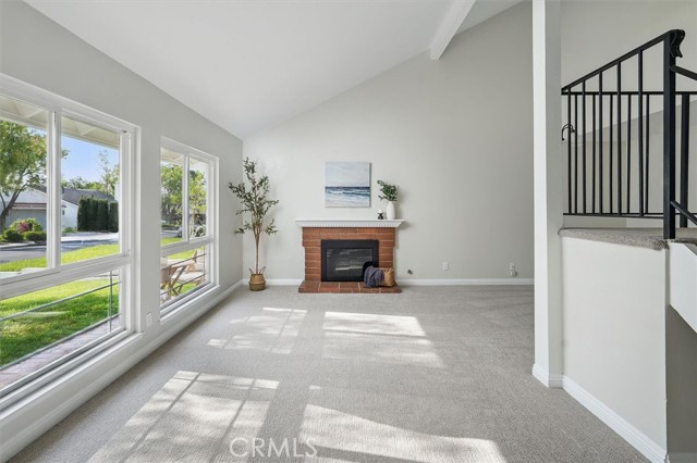 Detail Gallery Image 5 of 33 For 26947 Las Mananitas Dr, Valencia,  CA 91354 - 4 Beds | 3 Baths