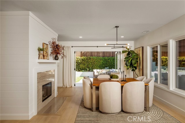 Detail Gallery Image 10 of 29 For 1720 Oak Ave, Manhattan Beach,  CA 90266 - 4 Beds | 3/1 Baths