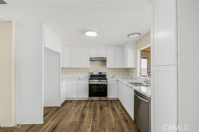 Detail Gallery Image 9 of 34 For 2489 55th Street West, Rosamond,  CA 93560 - 2 Beds | 2 Baths