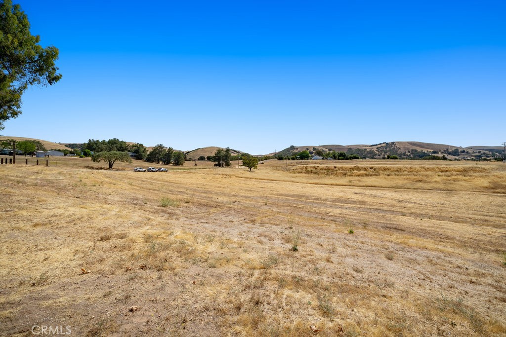 https://media.crmls.org/medias/25a5b857-a46f-4adf-919a-c7c1cafc5797.jpg?preset=X-Large