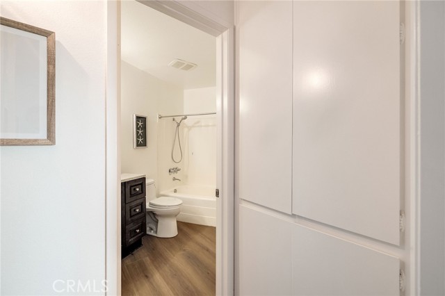 660 The Village, Redondo Beach, California 90277, 1 Bedroom Bedrooms, ,1 BathroomBathrooms,Residential,For Sale,The Village,SB24183002