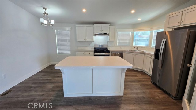 Detail Gallery Image 7 of 24 For 1512 E 5th St Space #98,  Ontario,  CA 91764 - 3 Beds | 2 Baths