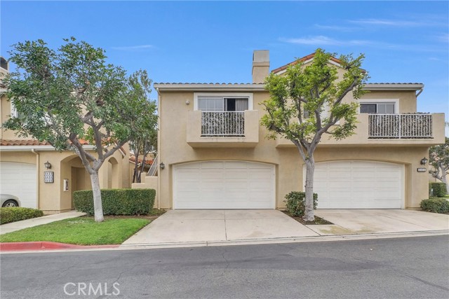 Detail Gallery Image 2 of 32 For 2422 Paseo Circulo, Tustin,  CA 92782 - 2 Beds | 2/1 Baths