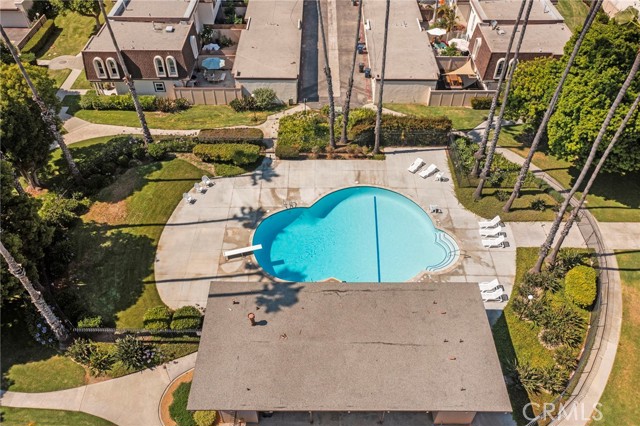 Detail Gallery Image 33 of 36 For 9745 Port Royal Cir, Huntington Beach,  CA 92646 - 2 Beds | 1/1 Baths