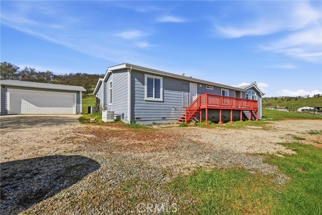 Detail Gallery Image 33 of 44 For 2805 Smith Ln, Clearlake,  CA 95422 - 3 Beds | 2 Baths