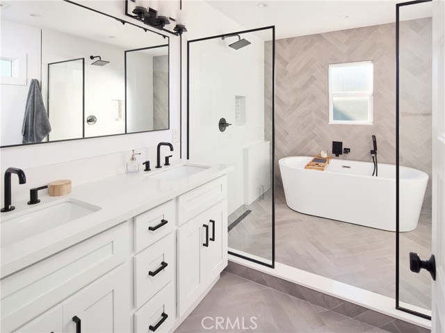 Detail Gallery Image 11 of 27 For 7413 Naylor, Los Angeles,  CA 90045 - 3 Beds | 2/1 Baths