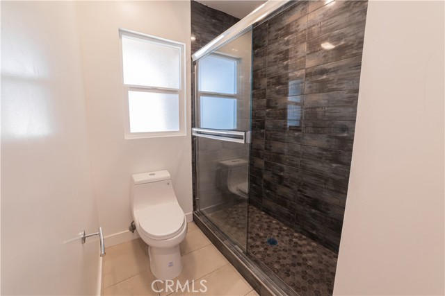 Detail Gallery Image 9 of 24 For 14754 Bassett St, Van Nuys,  CA 91405 - 4 Beds | 2 Baths