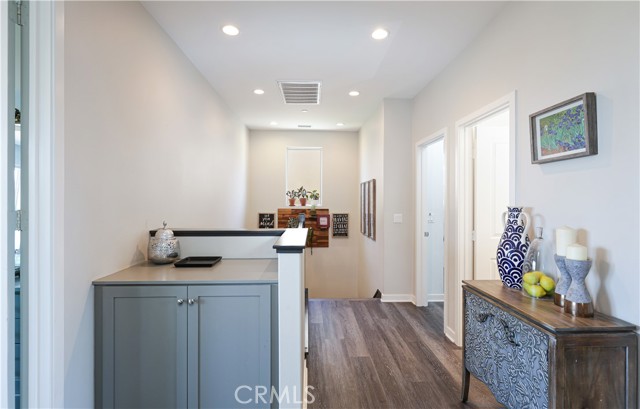 55 Fuchsia, Lake Forest CA: https://media.crmls.org/medias/25a7ba56-81ea-46d6-be75-65b249b617c6.jpg