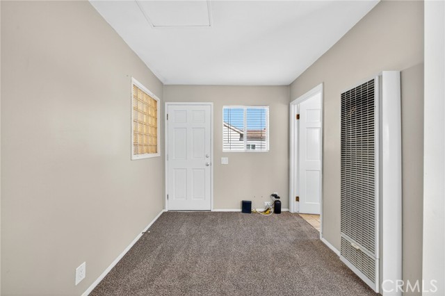 Detail Gallery Image 31 of 38 For 7046 Murietta, Van Nuys,  CA 91405 - 4 Beds | 2 Baths