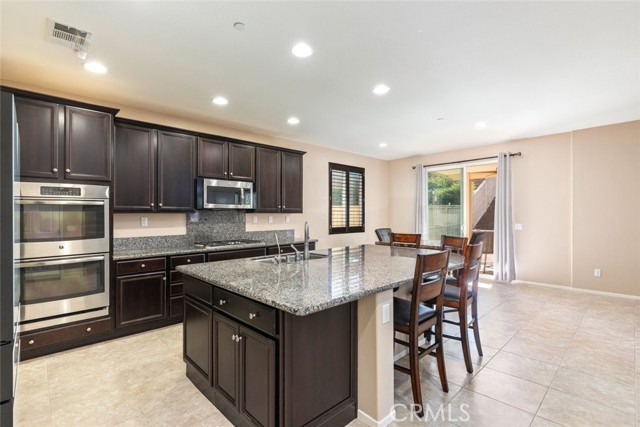 Detail Gallery Image 9 of 56 For 34267 Chaparossa Dr, Lake Elsinore,  CA 92532 - 4 Beds | 2/1 Baths