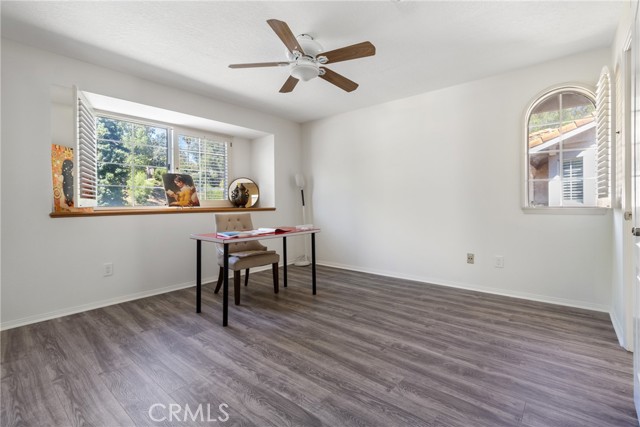 Detail Gallery Image 2 of 38 For 30112 Elizabeth Ct, Agoura Hills,  CA 91301 - 3 Beds | 2/1 Baths