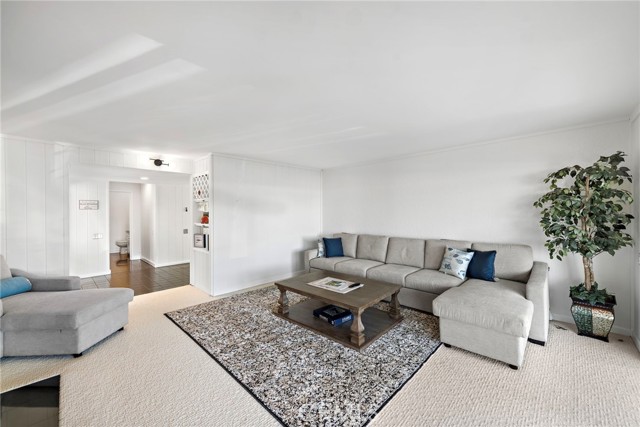1707 W Balboa Boulevard, Newport Beach CA: https://media.crmls.org/medias/25a94ff8-be71-4019-bb3e-f626e3f829b6.jpg