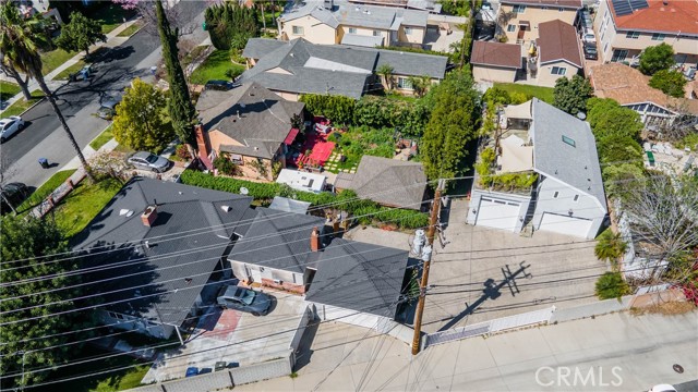 Detail Gallery Image 39 of 66 For 124 N Naomi, Burbank,  CA 91505 - 4 Beds | 3 Baths