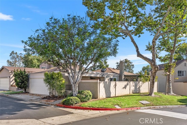 3215 Stonewood Court, Fullerton CA: https://media.crmls.org/medias/25aa8730-53f9-4281-9db1-800e6fb96a89.jpg