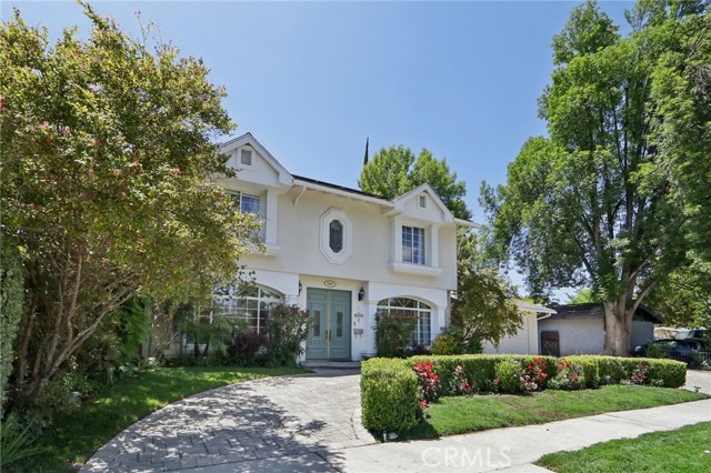 5347 Hinton Avenue, Woodland Hills CA: https://media.crmls.org/medias/25aa998d-4ffc-4d19-afed-1082f74c4cbd.jpg