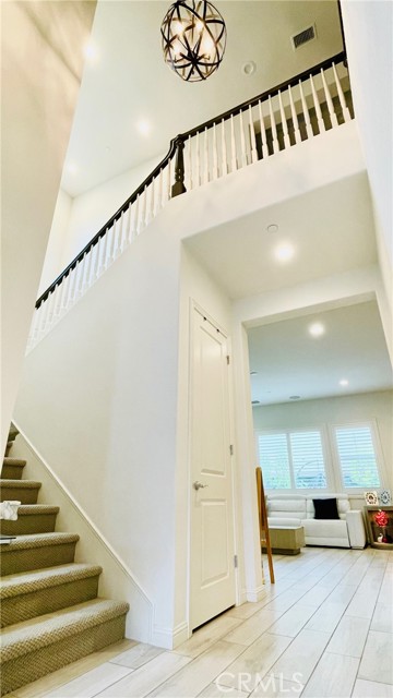 Detail Gallery Image 12 of 35 For 358 Pinnacle Dr, Lake Forest,  CA 92630 - 5 Beds | 4 Baths