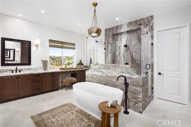 22059 Tuscany Court, Walnut CA: https://media.crmls.org/medias/25ab9946-d790-4b10-85ea-71769af79339.jpg