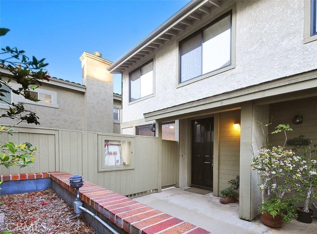 220 Prospect Avenue, Redondo Beach, California 90277, 2 Bedrooms Bedrooms, ,1 BathroomBathrooms,Residential,Sold,Prospect,PV17010237