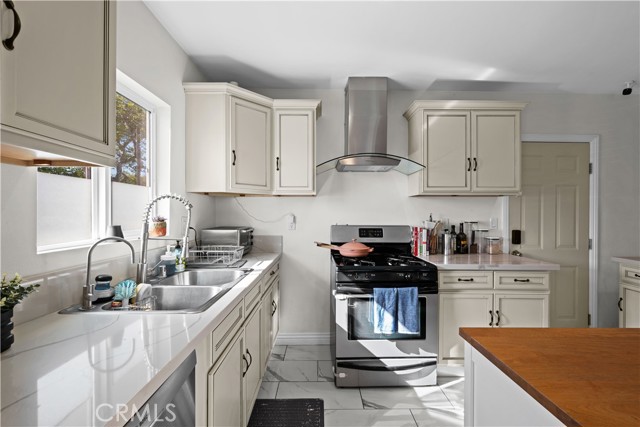 Detail Gallery Image 29 of 53 For 5979 Hereford, Los Angeles,  CA 90022 - 3 Beds | 2 Baths