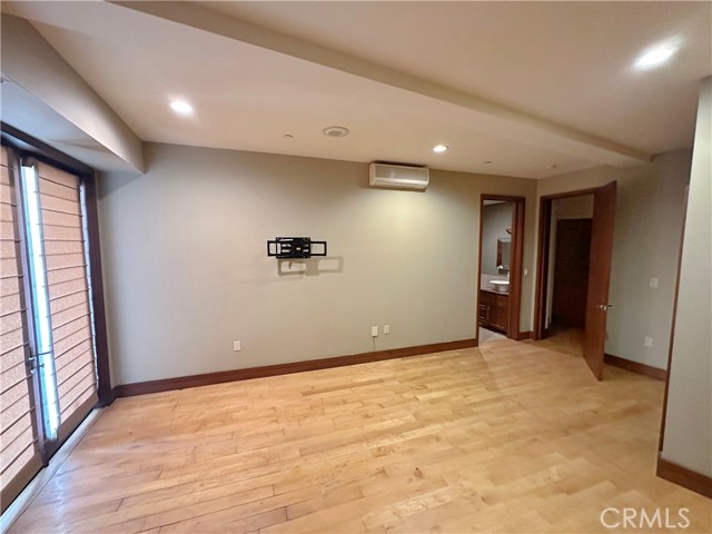 5077 Schumacher Road, Calabasas CA: https://media.crmls.org/medias/25ad73a4-ff71-4607-a251-0ad7c9b3aeed.jpg