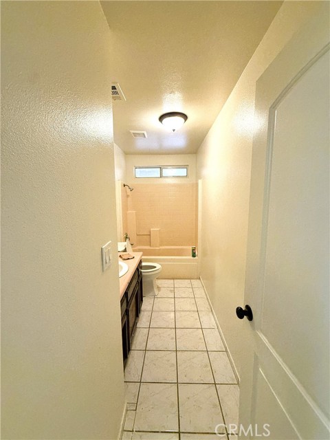 Detail Gallery Image 8 of 14 For 1708 Payne Dr, Arvin,  CA 93203 - 4 Beds | 2 Baths