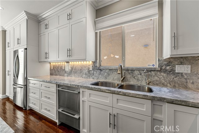 Image 15 of 59 For 8830 Wiley  