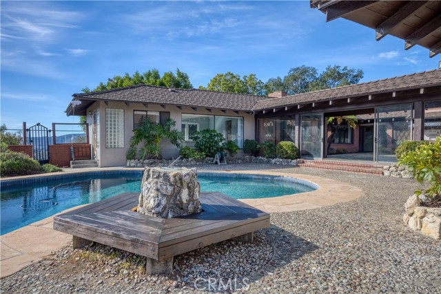 25 Buena Vista Avenue, San Luis Obispo CA: https://media.crmls.org/medias/25aeb5a2-9aec-442e-a3ae-fb05ddd5ee89.jpg