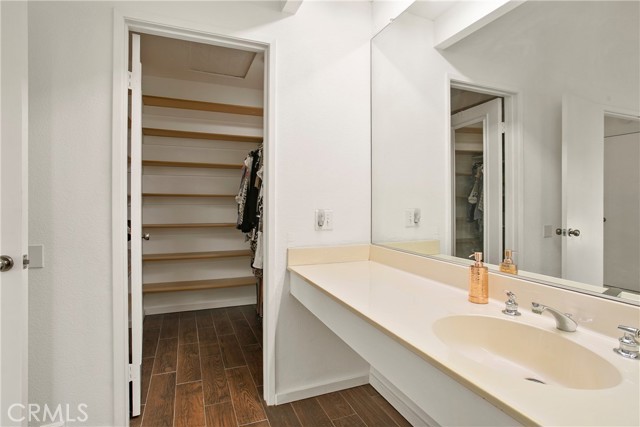 Detail Gallery Image 15 of 25 For 6000 E Ladera Ln, Anaheim Hills,  CA 92807 - 2 Beds | 2/1 Baths