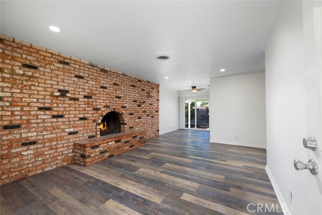 Detail Gallery Image 2 of 17 For 15011 Baylor Cir, Huntington Beach,  CA 92647 - 3 Beds | 2 Baths