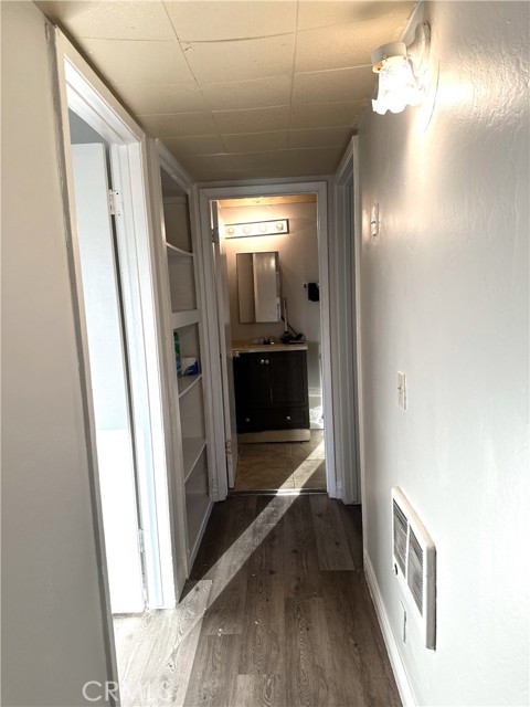 8616 N Loop Boulevard, California City CA: https://media.crmls.org/medias/25b23751-3265-401a-88f7-7b9524911c9a.jpg