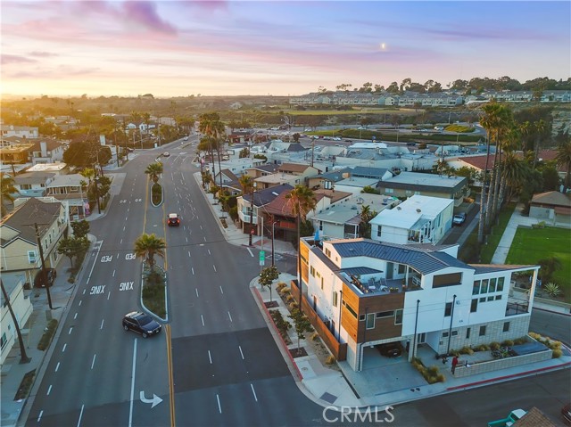 4405 Channel Place, Newport Beach CA: https://media.crmls.org/medias/25b237ba-abc7-481d-b4fc-822b8871f8e3.jpg