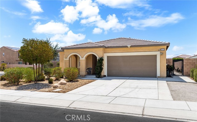 84457 Raphael Way, Coachella CA: https://media.crmls.org/medias/25b2cac2-5c78-4bb2-ab6f-8ed2348586d9.jpg