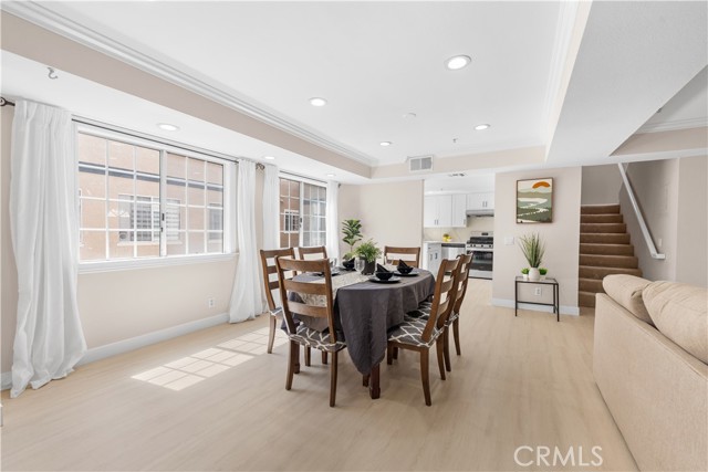 150 Diamond #B Street, Arcadia CA: https://media.crmls.org/medias/25b2ee08-e6e4-4e86-bbe2-cd4824fc2d3f.jpg