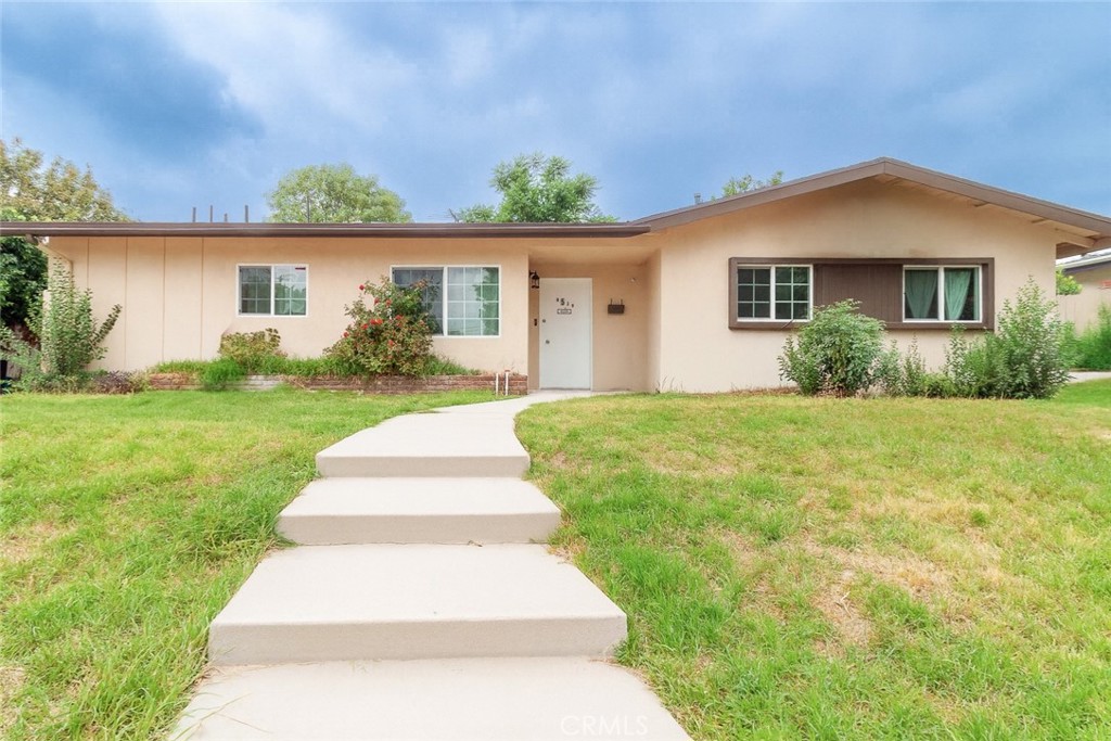 8539 N Corbin